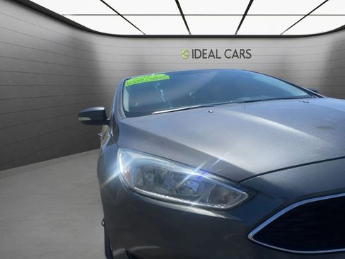Used 2015 Ford Focus SE FWD image 6