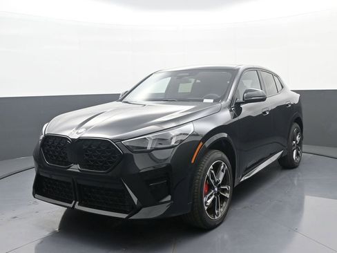 New 2026 BMW X2 xDrive28i w/ Technology Package AWD/4WD image 1