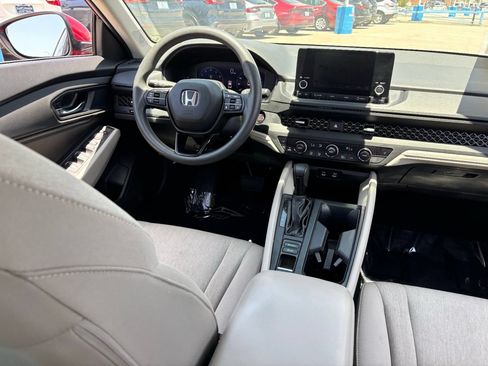 Certified 2023 Honda Accord EX image 12
