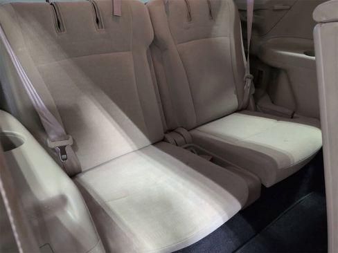 Used 2013 Toyota Highlander Plus image 36