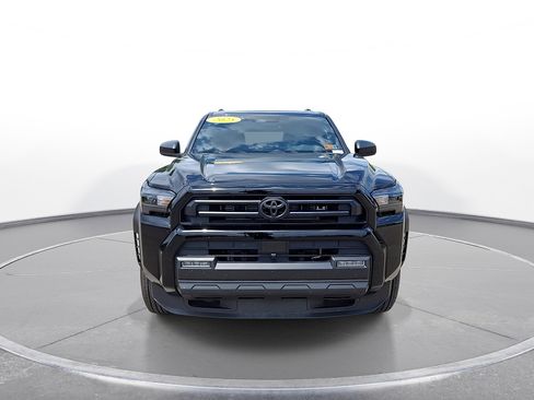 Used 2025 Toyota 4Runner SR5 AWD/4WD image 3
