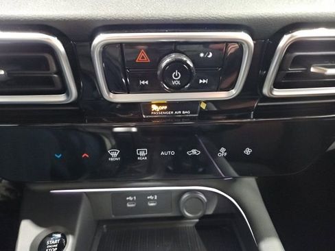 New 2026 Nissan Sentra SR w/ Floor Mat Package image 20