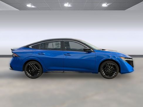 Certified 2026 Nissan Sentra SR w/ Floor Mat Package FWD image 11