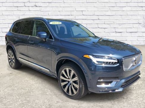 Used 2024 Volvo XC90 B5 Plus image 5