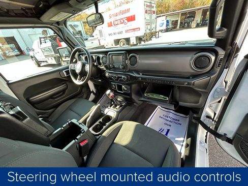 Used 2021 Jeep Wrangler Sport image 19