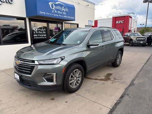 Used 2023 Chevrolet Traverse LT w/ LPO, Floor Liner Package AWD/4WD image 2