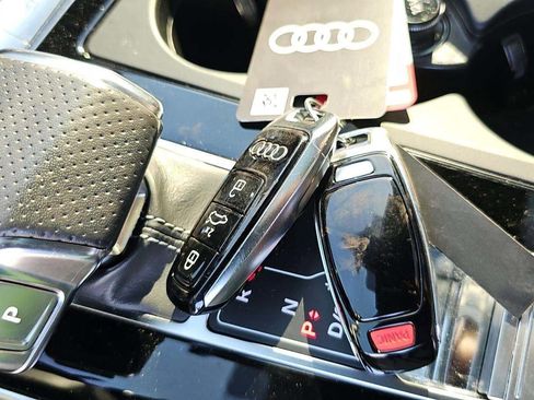 Used 2022 Audi S7 Premium Plus w/ S Sport Package image 20