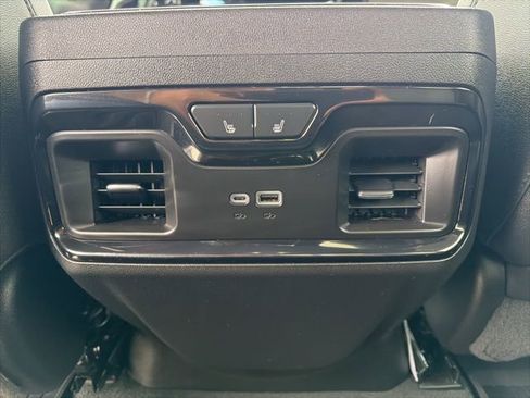 Used 2024 Chevrolet Silverado 2500 ZR2 w/ ZR2 Bison Edition image 18