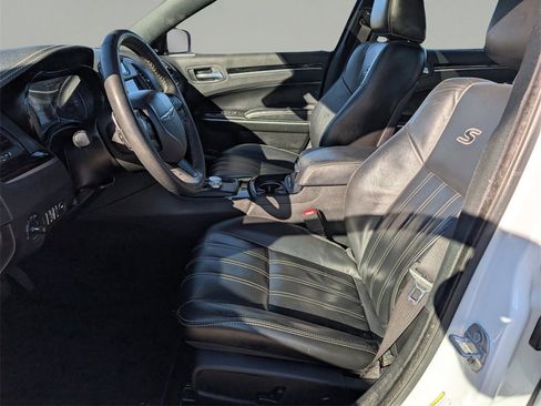 Used 2022 Chrysler 300 S image 11