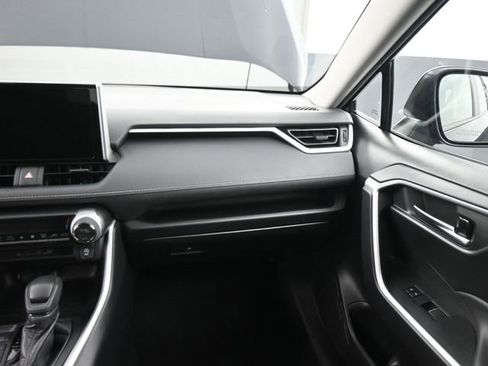 Used 2024 Toyota RAV4 XLE image 26