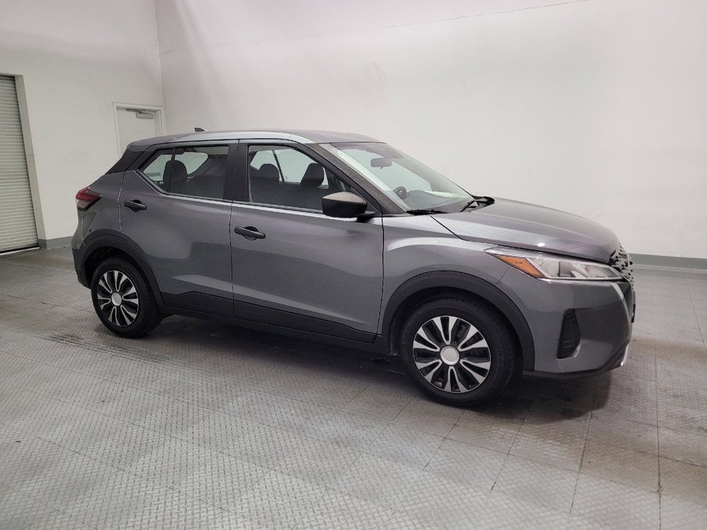 Used 2023 Nissan Kicks S FWD image 11