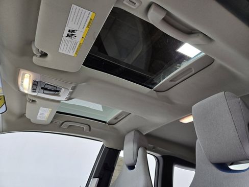 Used 2018 BMW i3 94Ah w/Range Extender image 9