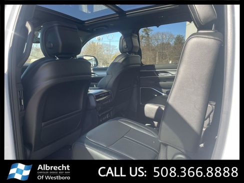 New 2026 Jeep Grand Wagoneer Limited image 11