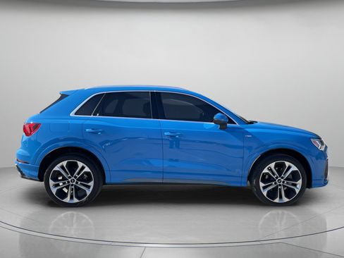 Used 2020 Audi Q3 2.0T Premium Plus w/ Premium Plus Package image 2