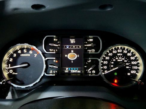 Used 2021 Toyota Tundra Platinum image 11