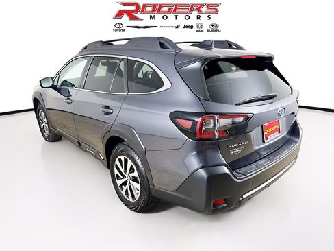 Certified 2025 Subaru Outback Premium w/ Popular Package #1 AWD/4WD image 6