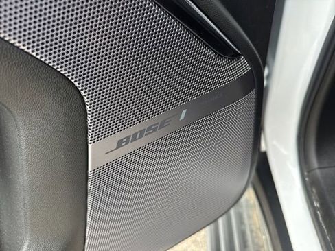 Used 2025 GMC Yukon AT4 Ultimate w/ LPO, Floor Liner Package AWD/4WD image 21