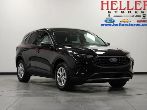 Used 2024 Ford Escape Active image 1