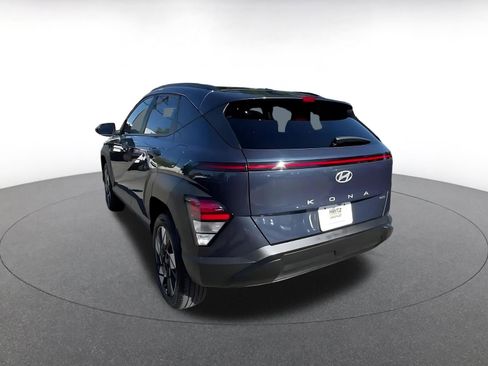 Used 2025 Hyundai Kona SEL image 11