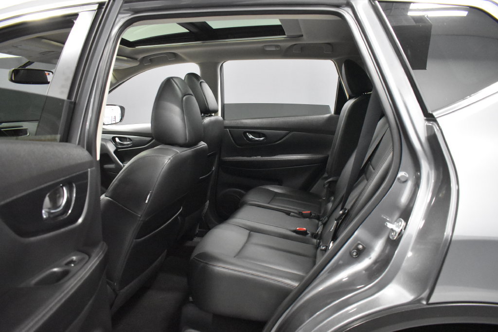 Used 2015 Nissan Rogue SL w/ SL Premium Package AWD/4WD image 33