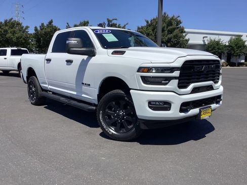 Used 2025 RAM 2500 Big Horn AWD/4WD image 2