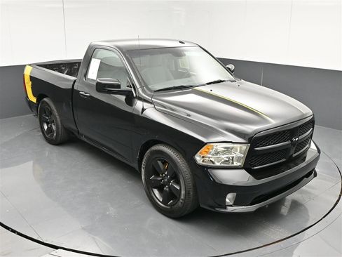 Used 2018 RAM 1500 Express w/ Black Ram 1500 Express Group image 21