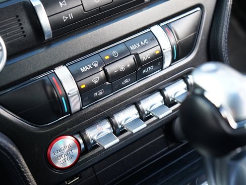 Used 2019 Ford Mustang Convertible w/ Ecoboost Performance Package image 26