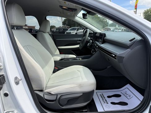 Used 2025 Hyundai Sonata SEL FWD image 39