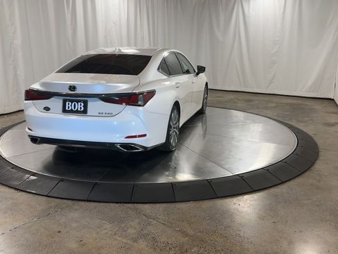 Used 2019 Lexus ES 350 F Sport image 9
