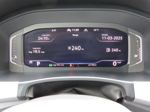 Used 2023 Volkswagen Atlas SEL Premium image 27