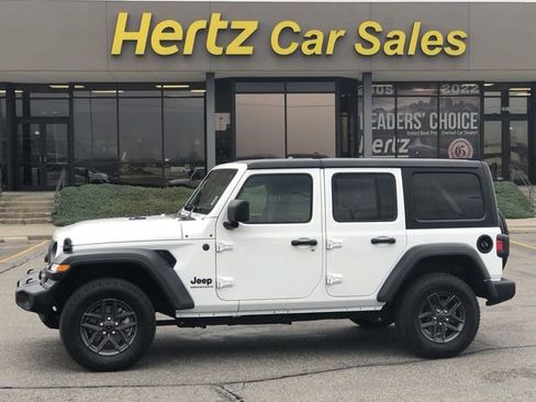 Used 2025 Jeep Wrangler Unlimited Sport AWD/4WD image 1
