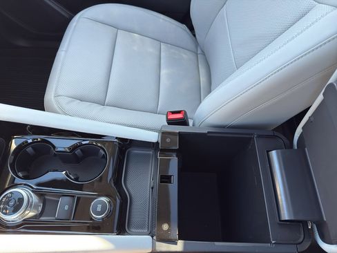 New 2026 Ford Explorer Platinum w/ LUX Leather Package image 30