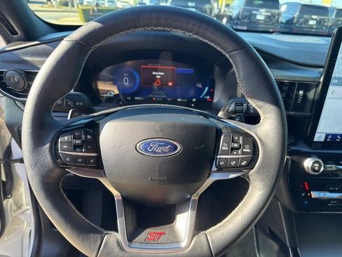 Used 2024 Ford Explorer ST w/ Equipment Group 401A image 21
