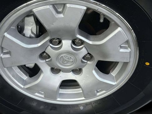 Used 2015 Toyota Tacoma PreRunner image 50