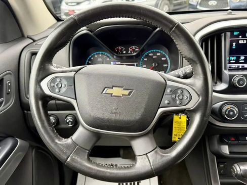 Used 2017 Chevrolet Colorado LT w/ LT Convenience Package AWD/4WD image 19