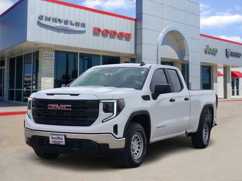 Used 2024 GMC Sierra 1500 Pro w/ Pro Value Package image 2
