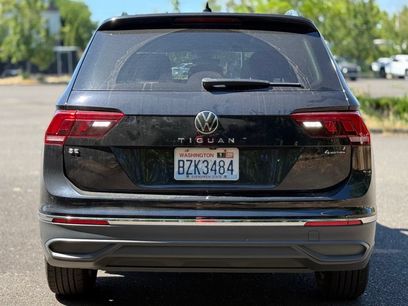 Used 2022 Volkswagen Tiguan SE