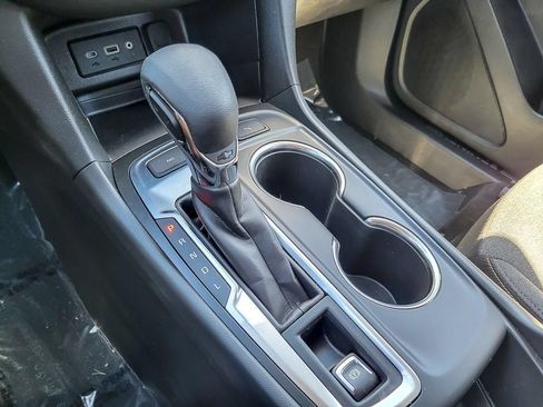 Used 2024 Chevrolet Equinox LT w/ LPO, Floor Liner Package AWD/4WD image 18