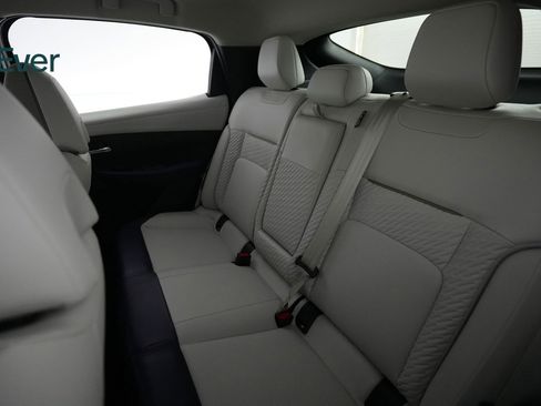 Used 2026 Nissan Leaf Platinum+ w/ Floor Mat Package (Platinum+) FWD image 24