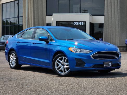 Used 2020 Ford Fusion SE FWD image 28