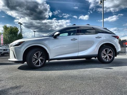 Used 2024 Lexus RX 350h w/ Convenience Package AWD/4WD image 5