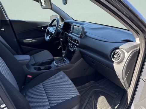 Used 2018 Hyundai Kona SE image 22