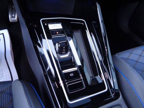 Used 2025 Volkswagen Golf R Black Edition DSG image 14