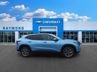 New 2026 Chevrolet Trax LT w/ LT Convenience Package FWD video 2