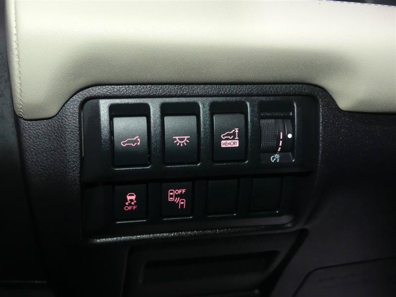 Used 2020 Subaru Ascent Limited w/ Technology Package AWD/4WD image 30