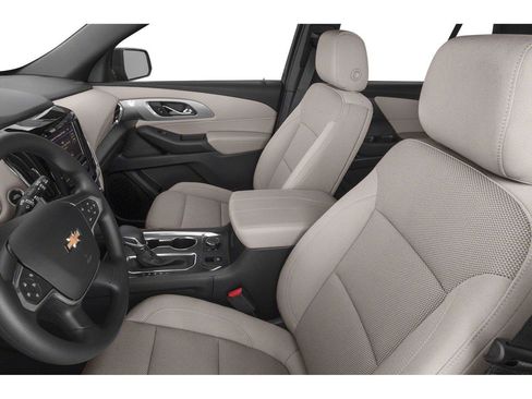 Used 2023 Chevrolet Traverse High Country AWD/4WD image 6