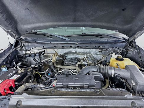 Used 2013 Ford F150 Lariat w/ Lariat Chrome Pkg image 21