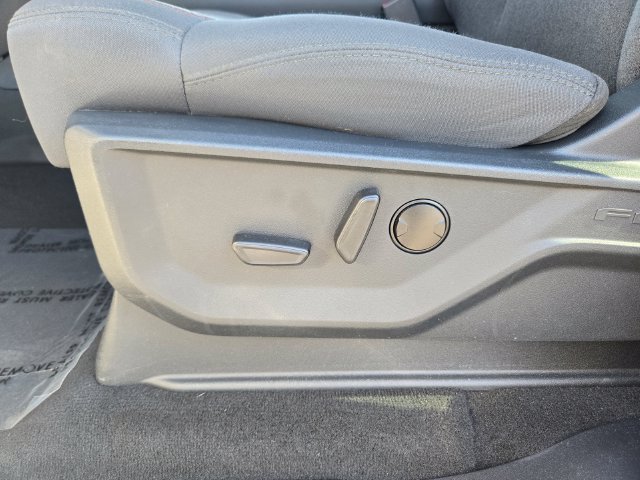 Used 2025 Ford Expedition Active AWD/4WD image 12