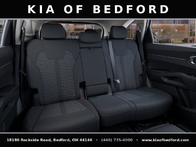 Used 2025 Kia Sorento LX FWD image 19