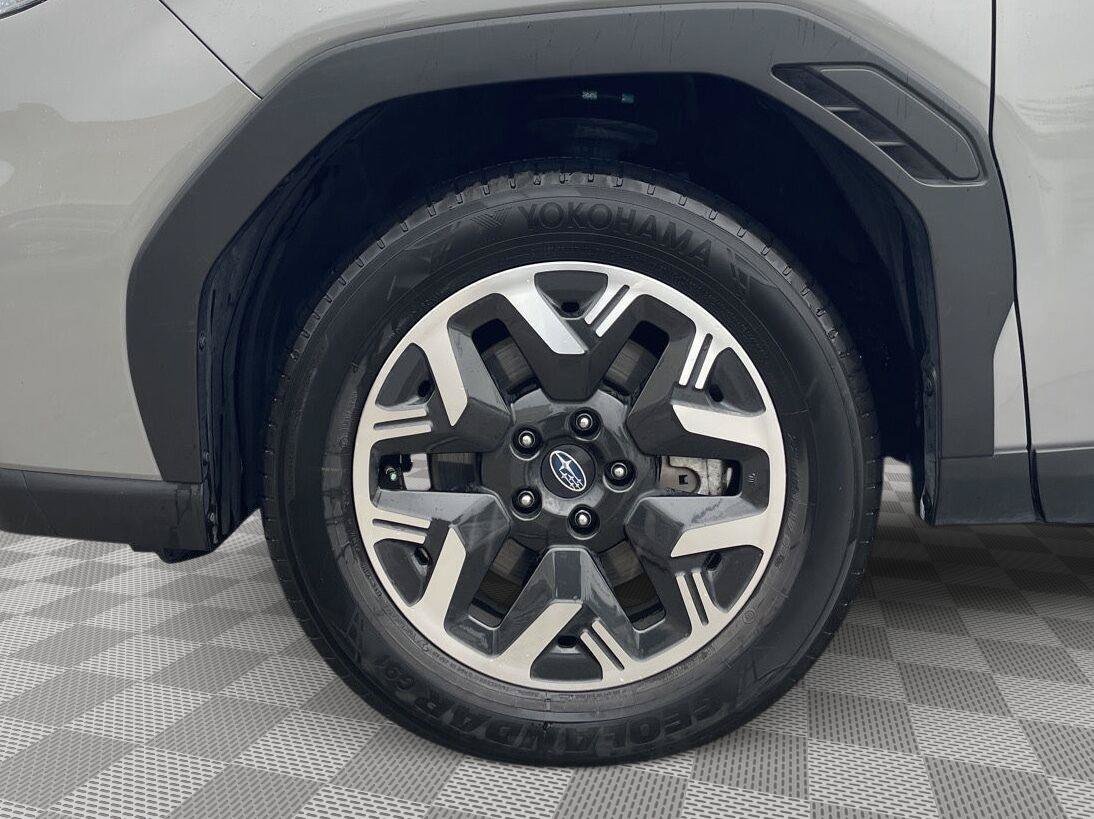 Certified 2025 Subaru Forester Premium w/ Convenience Package #1 AWD/4WD image 7